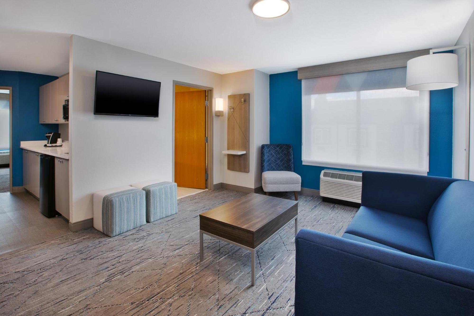 Holiday Inn Express & Suites Buffalo, An Ihg Hotel Екстериор снимка